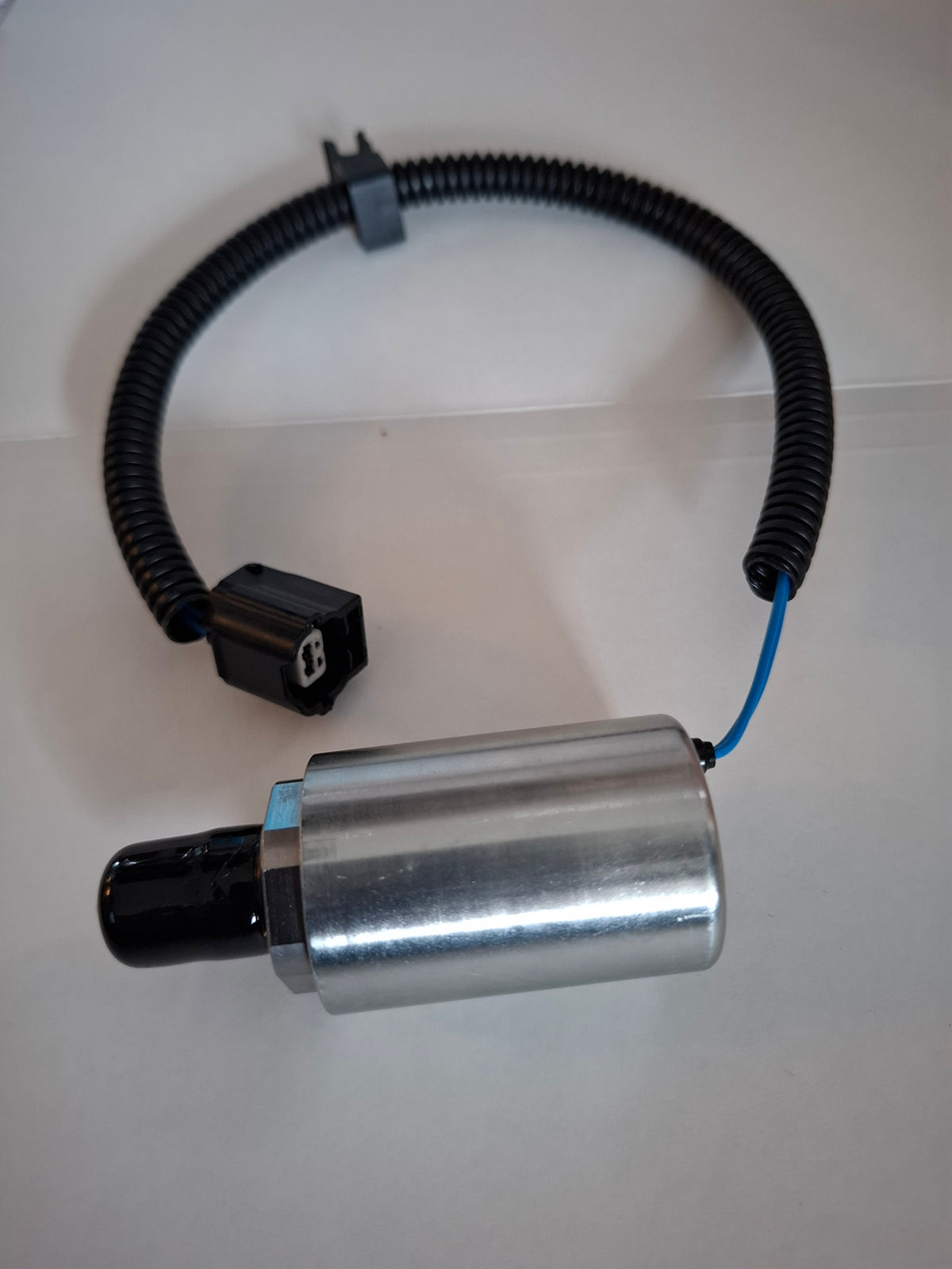 Power Steering Booster Pump Solenoid Valve Fit for Qashqai Trail Bluebird Sylphy TeanaTiida For teana